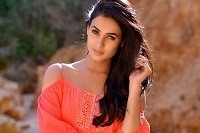 Sonal Chauhan hot pics latest in hd