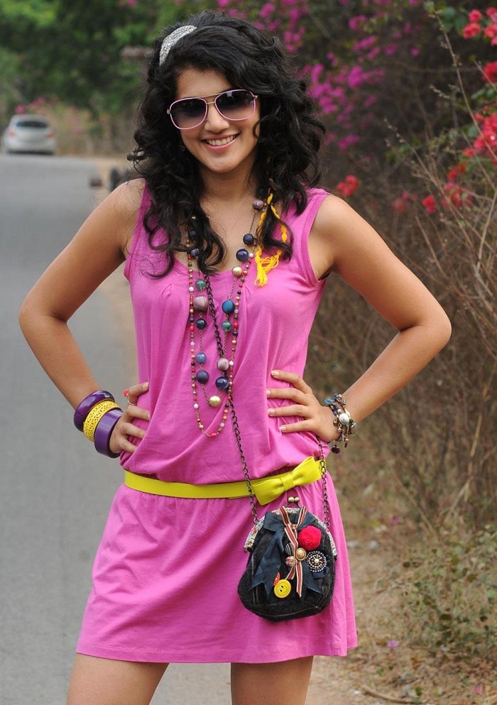 Taapsee Pannu latest hot pictures