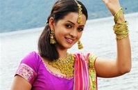 Bhavana Menon in saree shooting for a song in her upcoming movie.