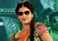 Shruti Haasan Desi Look