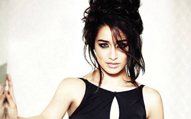 Shraddha Kapoor hot wallpaper