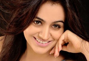 telgu actress aksha Pardasany