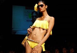 Pia Trivedi hot look in bikini