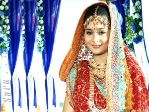 Sara Khan bridal Wallpapers hd 