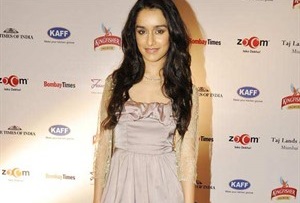 bollywood, actress, Shraddha Kapoor, hot, pose, best, desktop, wallpaper, sexy, images, picture, mobile, hottest, pics, Shraddha Kapoor hot pose