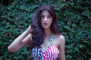 Free Download Shruti Hassan New Wallpapers 2016,South Indian Actress Shruti Hassan HD Wallpapers,shruti hassan backless image,pics