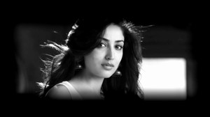 Yami Gautam black and white picture - HD wallpapers