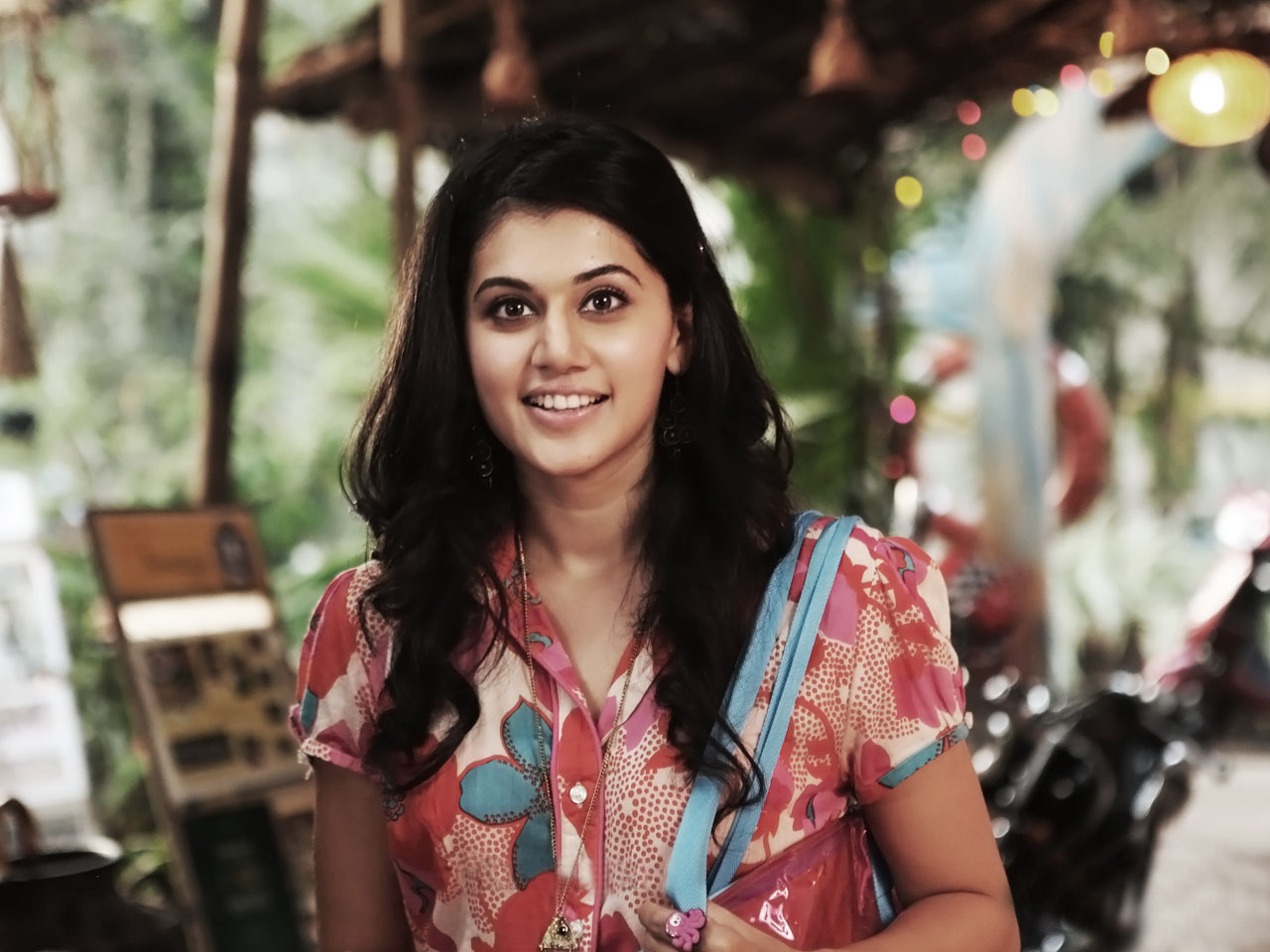 Tapsee Pannu HD Wallpapers