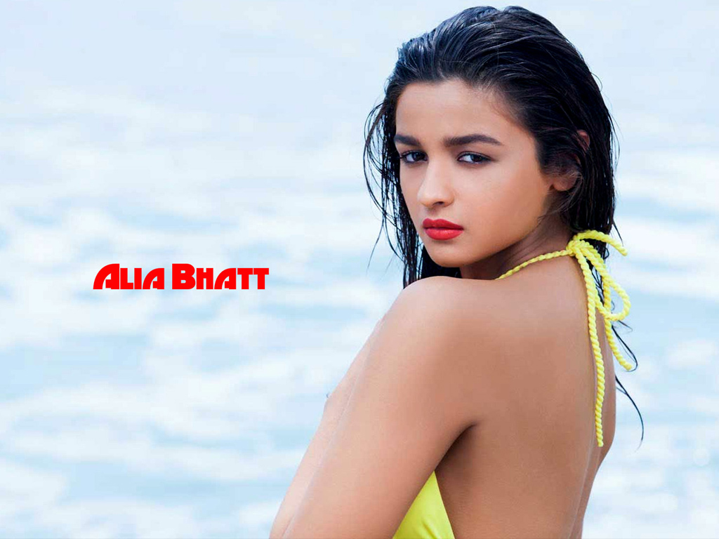 Alia Bhatt Hot & Bold