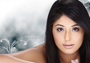 Kritika Kamra Cute Face Hd Wallpaper