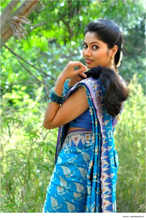 Top 12 Sexy Hairstyles for Sarees | Saree Hairstyles | Welcomenri Top 12 Sexy Hairstyles for Sarees | Saree Hairstyles | Welcomenri