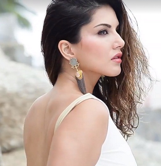 photoshoot of Sunny Leone