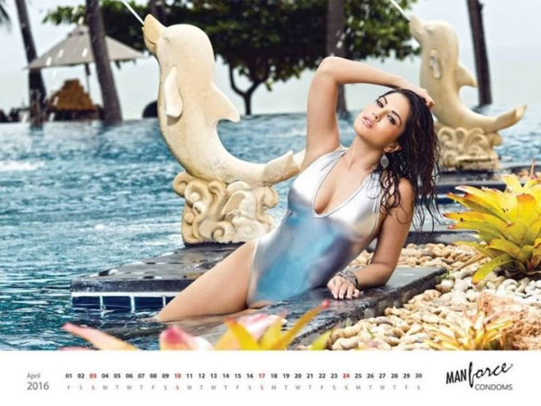 photoshoot of Sunny Leone