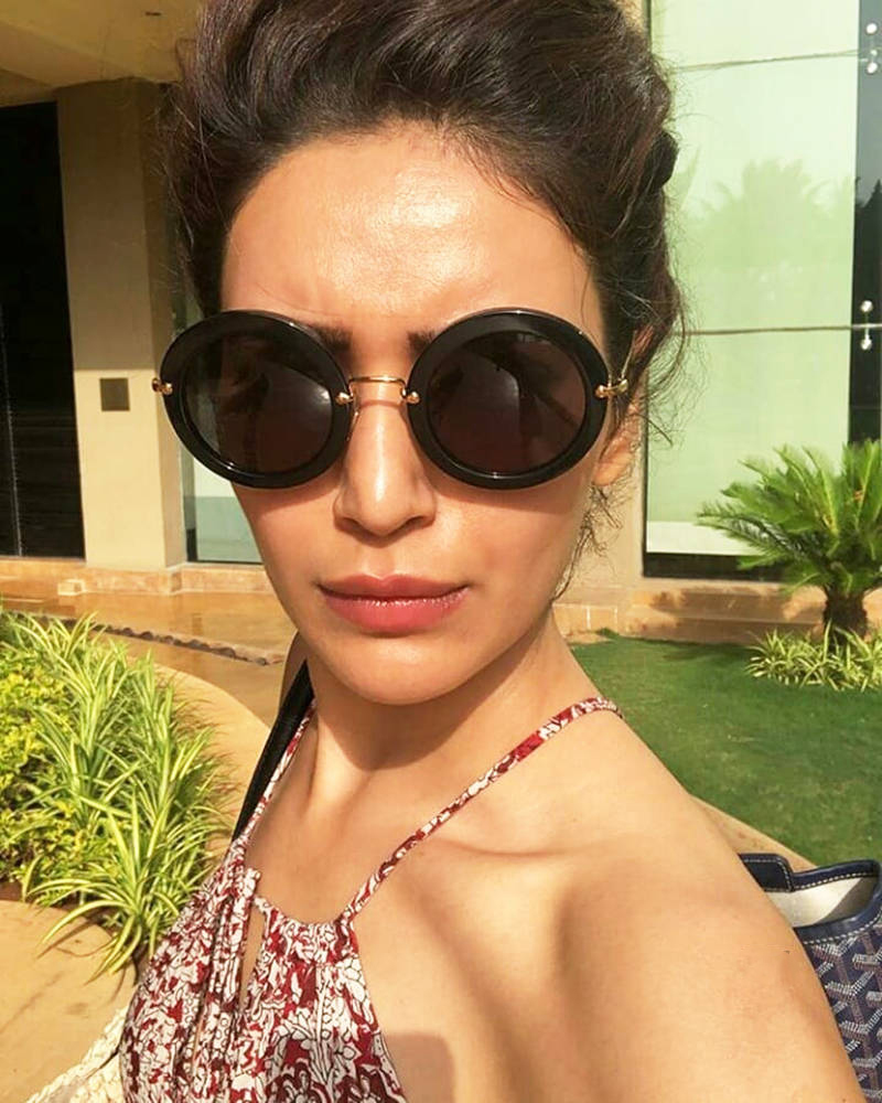 Karishma Tanna Latest Hot