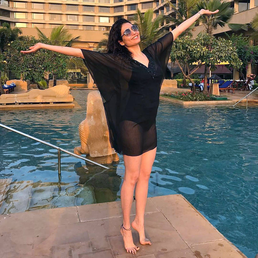Karishma Tanna Latest Hot