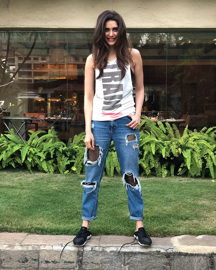 Karishma Tanna Latest Hot