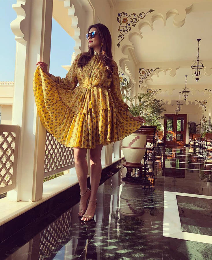 Karishma Tanna Latest Hot
