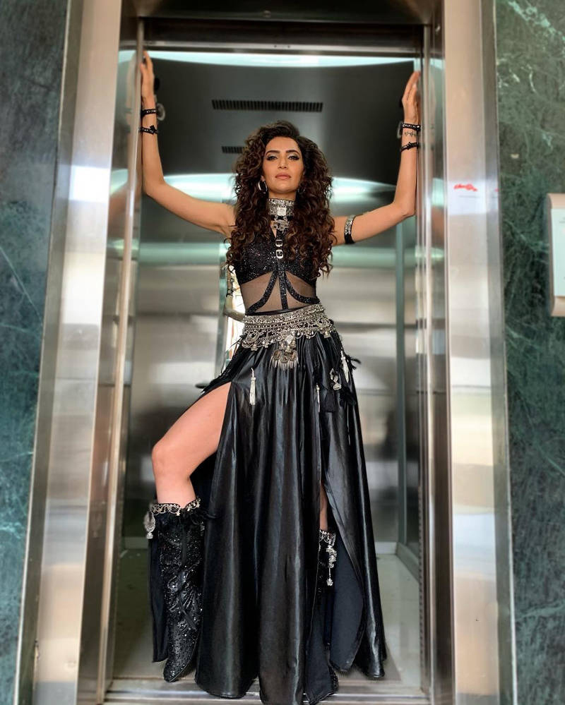 Karishma Tanna Latest Hot