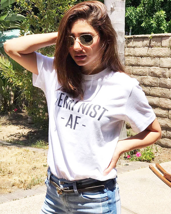 Hot Sexy Mahira Khan