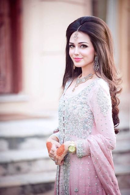 Beautiful Indian Wedding Hairstyles