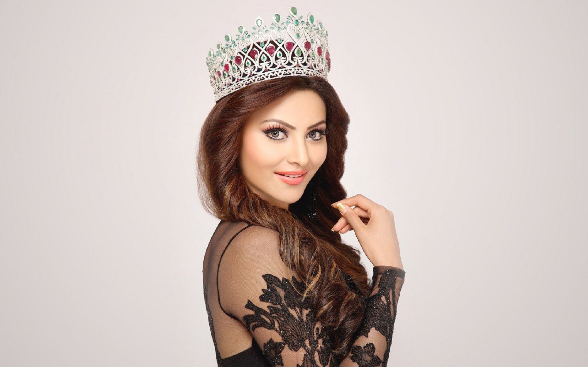 Urvashi Rautela miss world hot