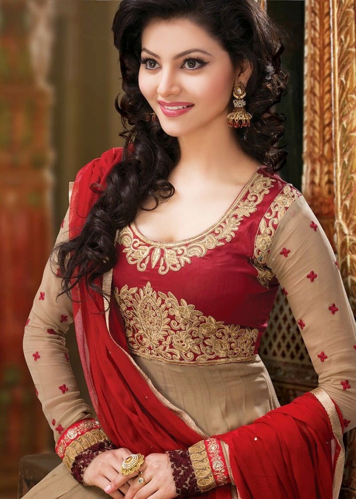 New Actress Urvashi Pautele Fresh HD Wallpapers 