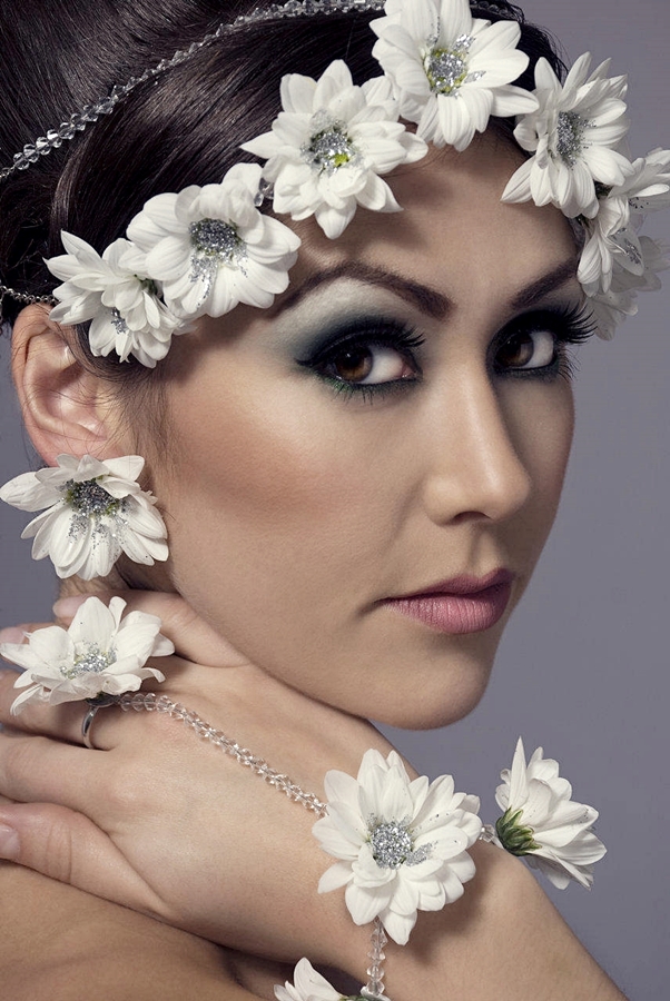 Beautiful Flower Jewellery Designs For Indian Brides Wedding Ceremony