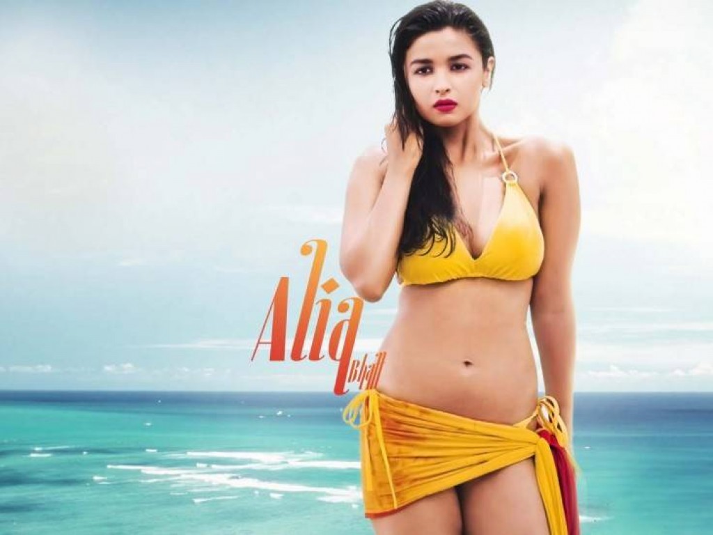 Bollywood Actress Bikini HD Wallpapers