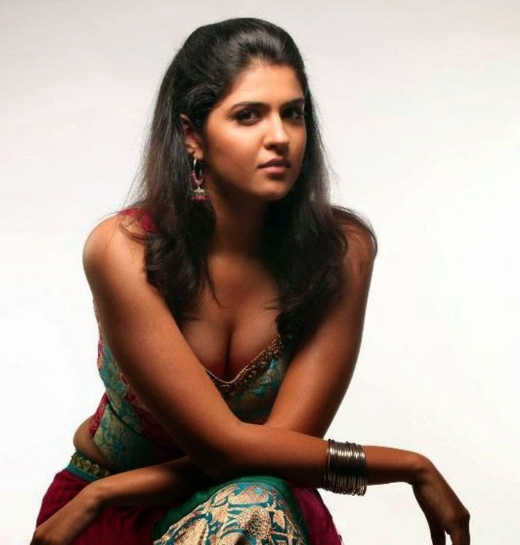 Deeksha Seth Cleavage