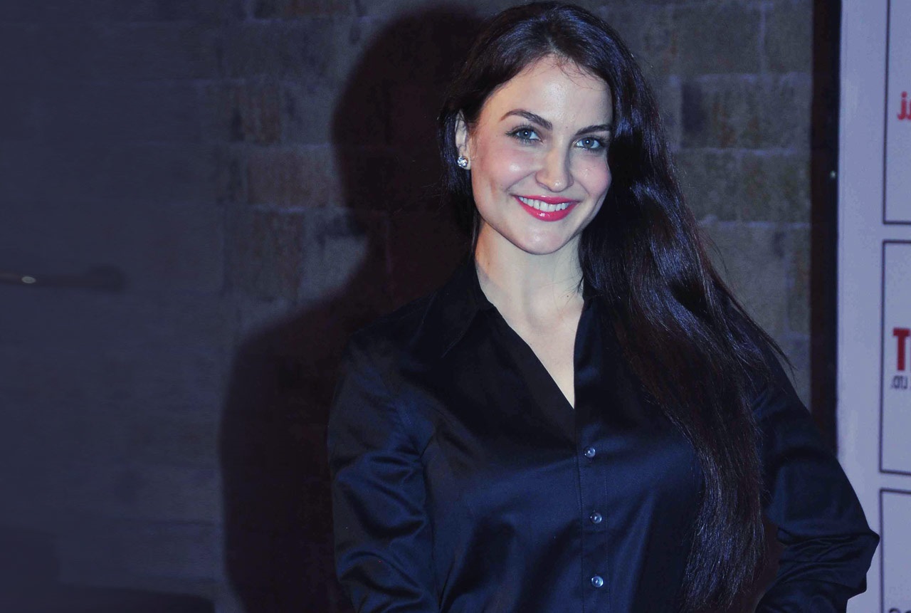 Elli Avram Hot-Sizzling HD Pics