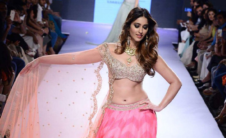 Ileana D’Cruz Hot Sizzling Wallpapers