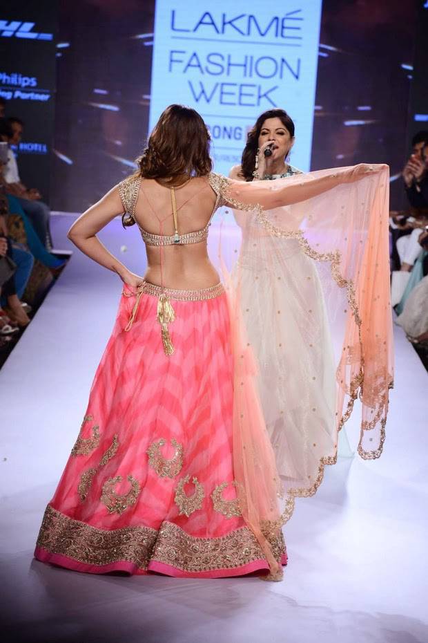 Ileana D’Cruz Hot Sizzling Wallpapers