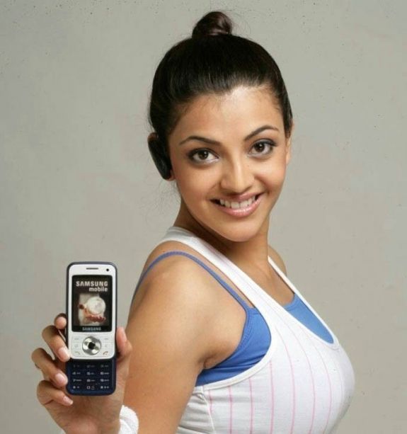 Kajal Agarwal Mobile Girl