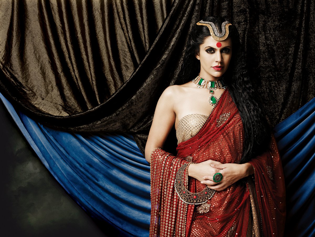 Mandira Bedi's Shocking Hot Pictures