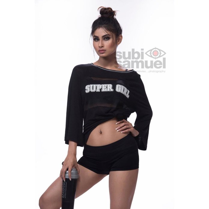 Mouni Roy  Wallpapers