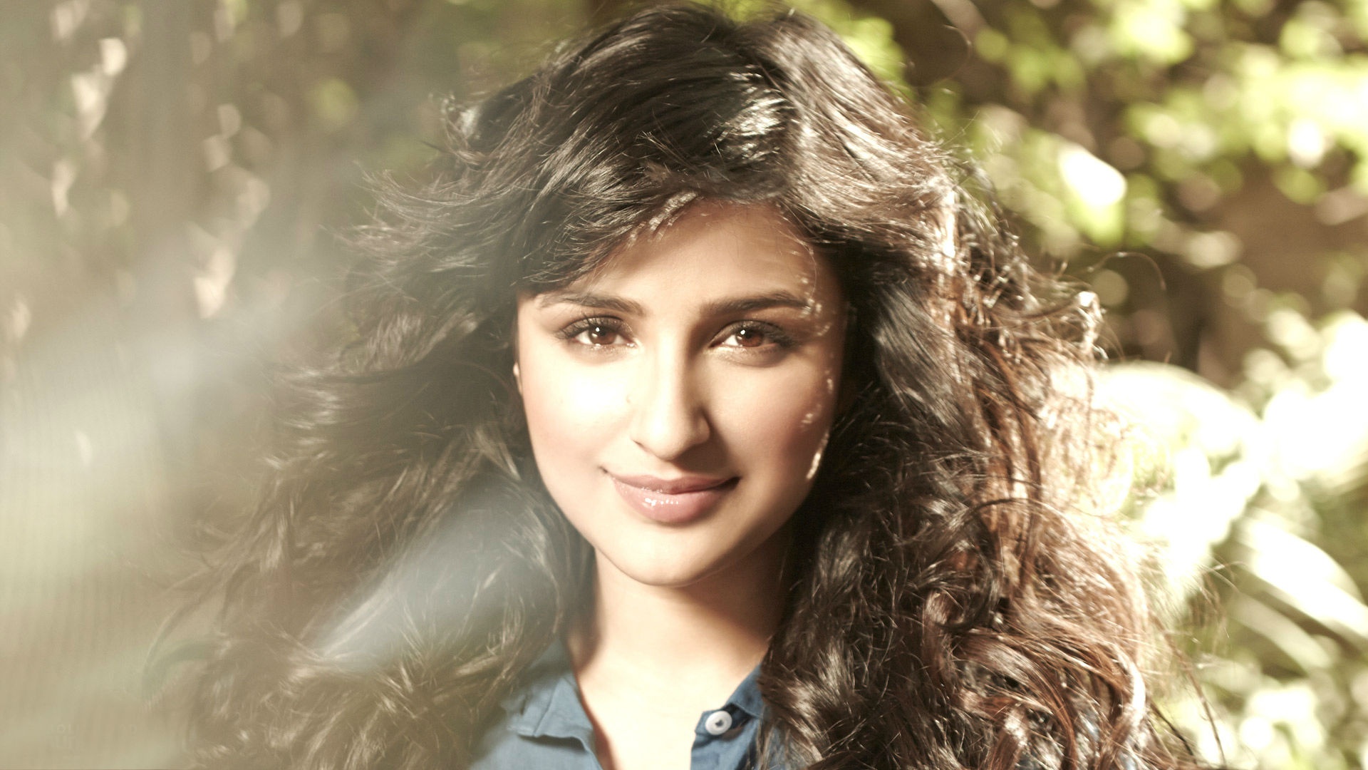 Parineeti Chopra Latest Hot Bikini HD Pictures