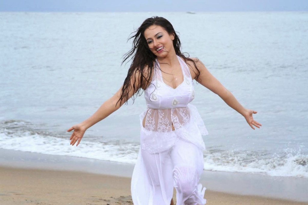 SANA KHAN HOT & SEXY PHOTOSHOOT IN BIKINI