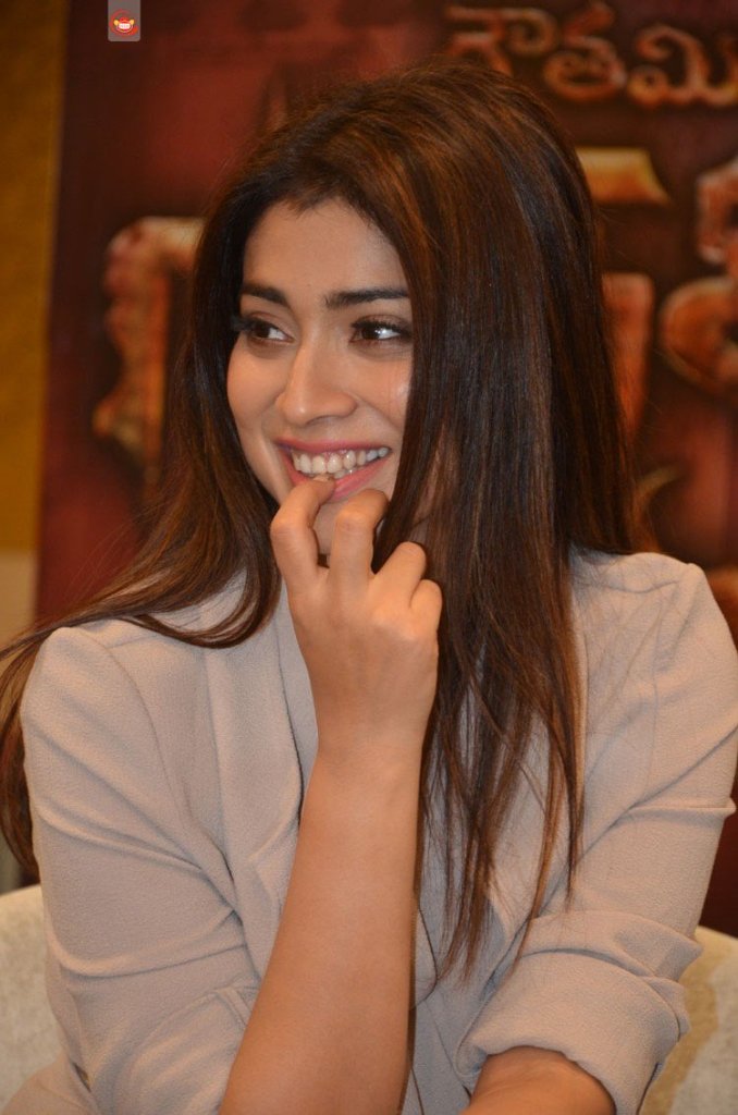 Shriya Saran Seductive Poses