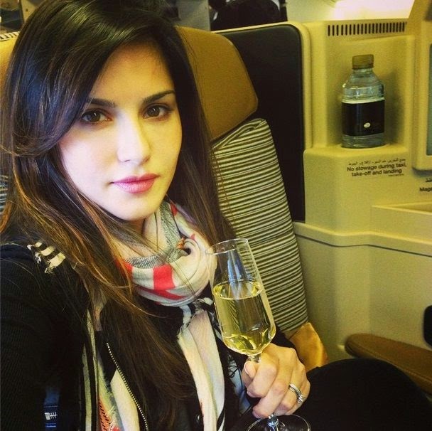 Sunny Leone Sexy Wallpapers