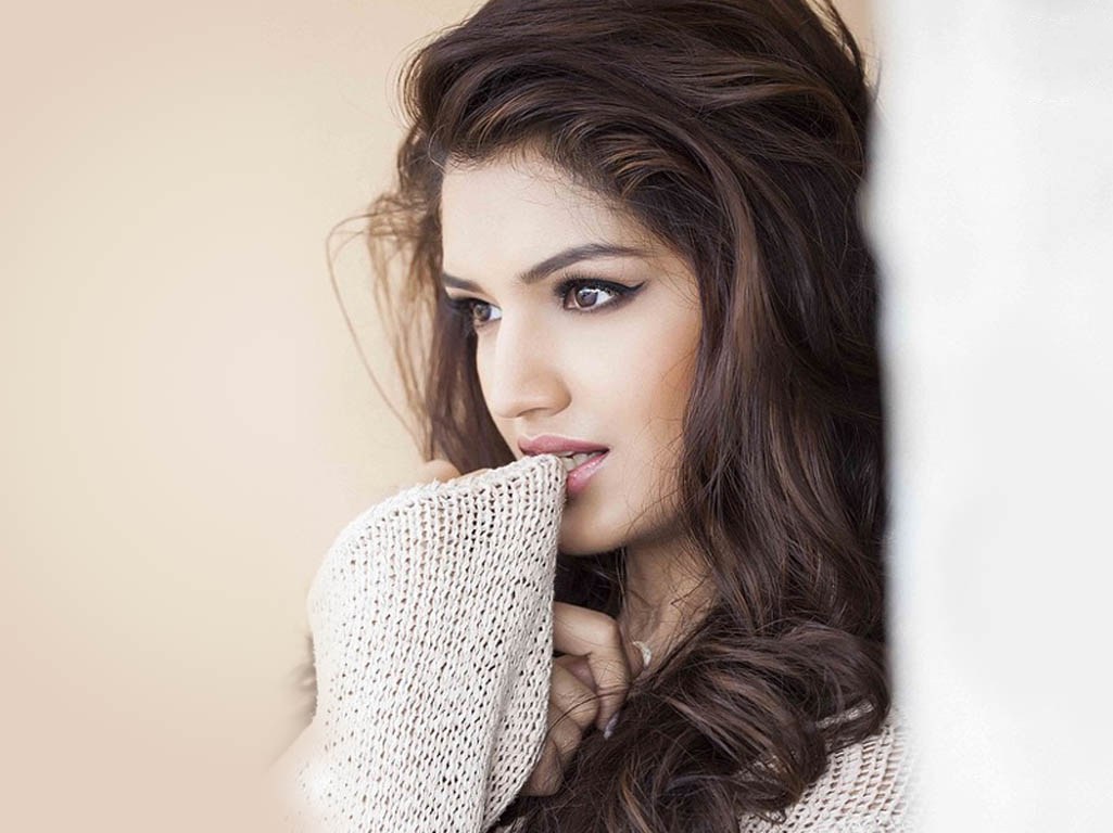 Tara Alisha Berry Hot images and photos