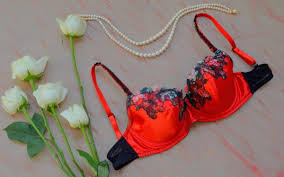 Tips To Buy Bridal Lingerie & Nightwear