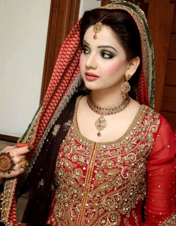 Most Beautiful Indian Wedding Bridal Hairstyles for Every Length
