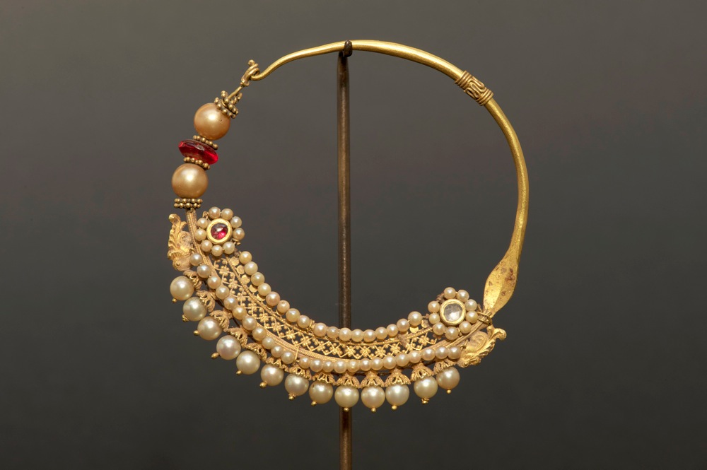 Best Beautiful Indian Designer Nose Rings Designs