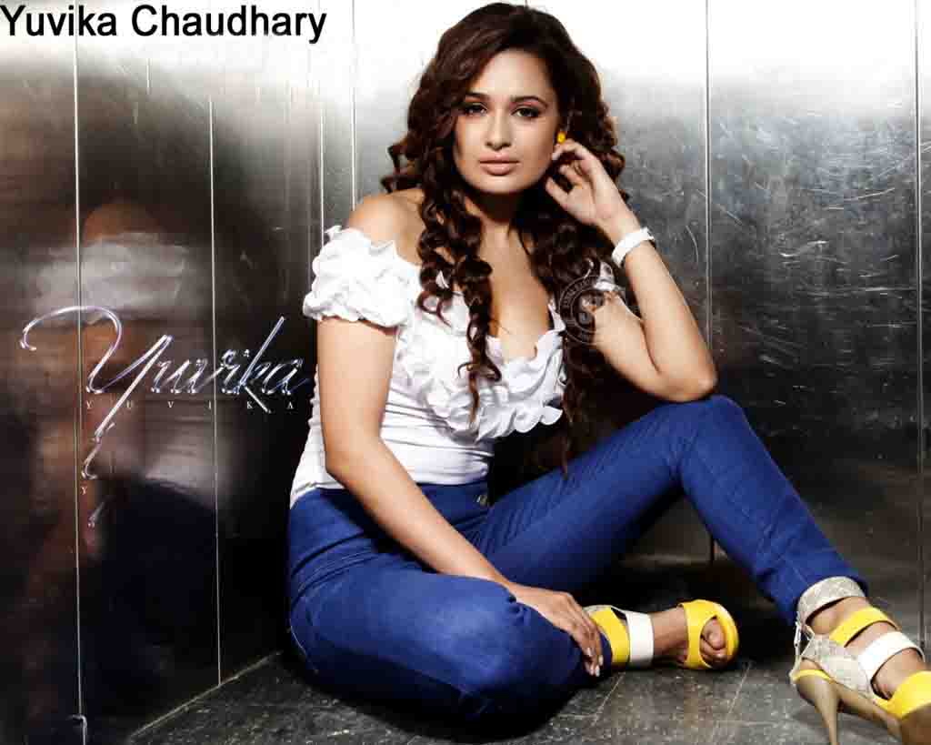 YUVIKA CHAUDHARY HOT UNSEEN WALLPAPERS