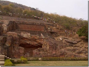Sonbhandar Caves (Rajgir, Bihar) Sonbhandar Caves (Rajgir, Bihar)