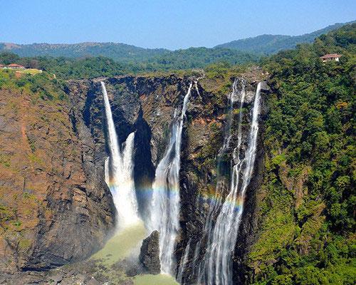 15-most-breathtaking-waterfalls-from-around-the-world 15-most-breathtaking-waterfalls-from-around-the-world
