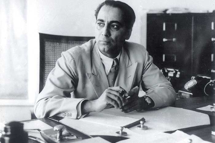 15 Most Intelligent Indians Ever Who Will Inspire Every Fibre Of Your Being 15 Most Intelligent Indians Ever Who Will Inspire Every Fibre Of Your Being