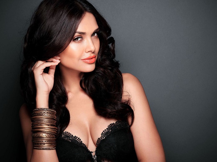 Esha Gupta Esha Gupta