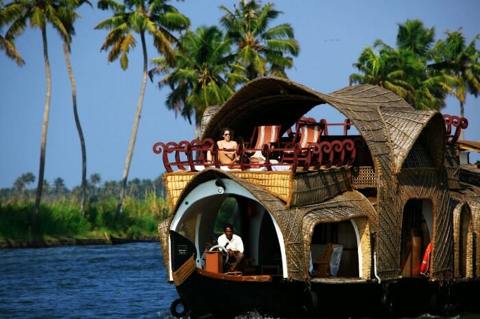 Go on Shikara rides in Alappuzha