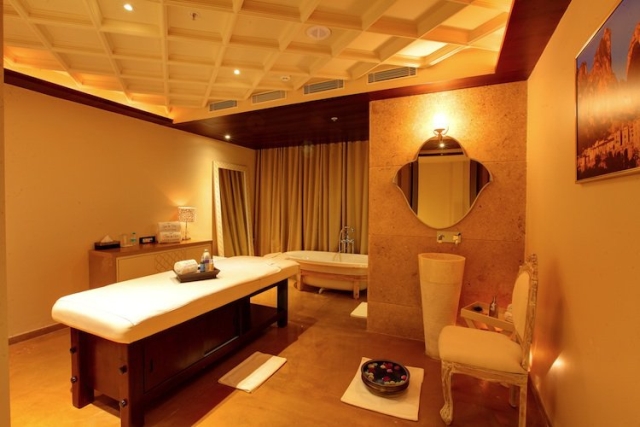 7 Luxury Experiences in India Worth Every Penny You’ve Saved Over the Years! 7 Luxury Experiences in India Worth Every Penny You’ve Saved Over the Years!